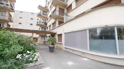 Afficher la photo en grand Appartement F3 à vendre - 3 pièces - 73.49 m2 - BOURG EN BRESSE - 01 - RHONE-ALPES - Century 21 Agence Immobilière Du Centre