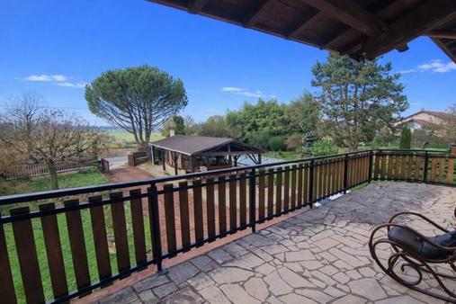 maison à vendre - 6 pièces - 218.0 m2 - ST MARTIN DU MONT - 01 - RHONE-ALPES - Century 21 Agence Immobilière Du Centre