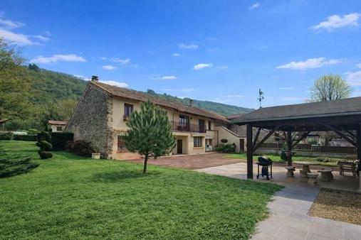 maison à vendre - 6 pièces - 218.0 m2 - ST MARTIN DU MONT - 01 - RHONE-ALPES - Century 21 Agence Immobilière Du Centre