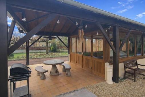 maison à vendre - 6 pièces - 218.0 m2 - ST MARTIN DU MONT - 01 - RHONE-ALPES - Century 21 Agence Immobilière Du Centre