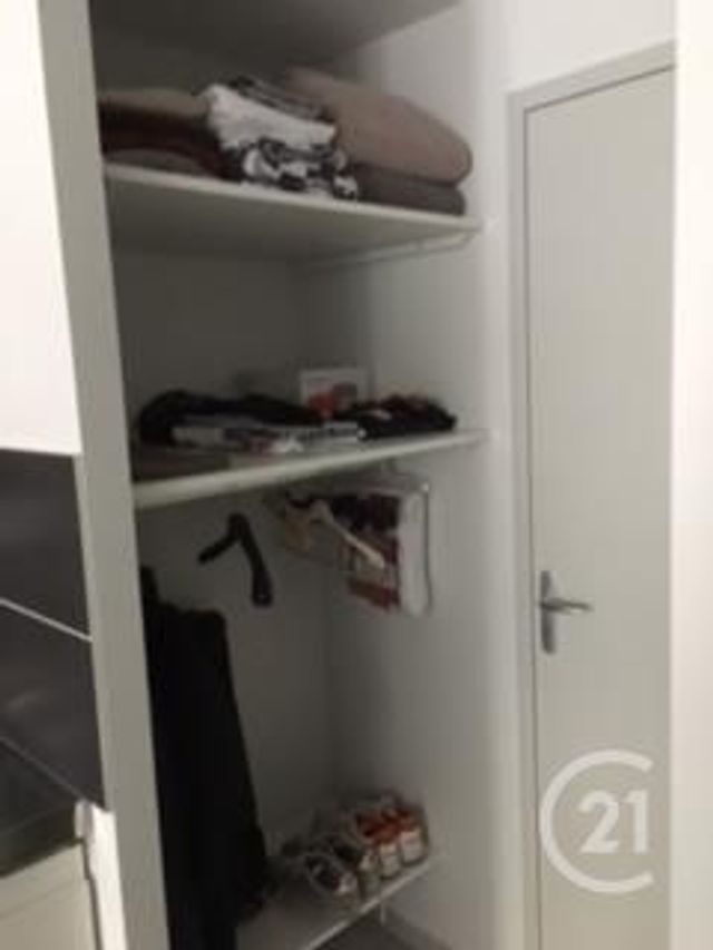 Appartement F1 à vendre - 1 pièce - 30.65 m2 - BOURG EN BRESSE - 01 - RHONE-ALPES - Century 21 Agence Immobilière Du Centre Appartement F1 à vendre - 1 pièce - 30.65 m2 - BOURG EN BRESSE - 01 - RHONE-ALPES - Century 21 Agence Immobilière Du Centre