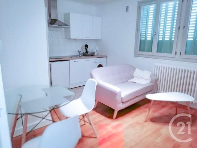 Appartement T2 à vendre - 2 pièces - 35.0 m2 - BOURG EN BRESSE - 01 - RHONE-ALPES - Century 21 Agence Immobilière Du Centre