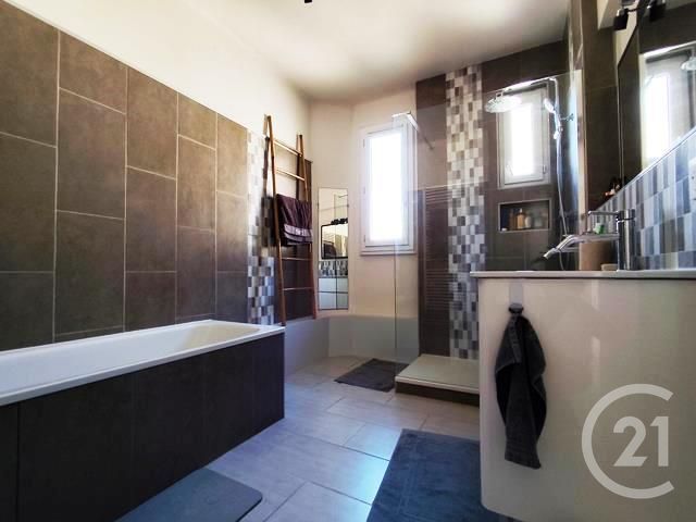 Appartement F3 à vendre - 3 pièces - 109.94 m2 - BOURG EN BRESSE - 01 - RHONE-ALPES - Century 21 Agence Immobilière Du Centre