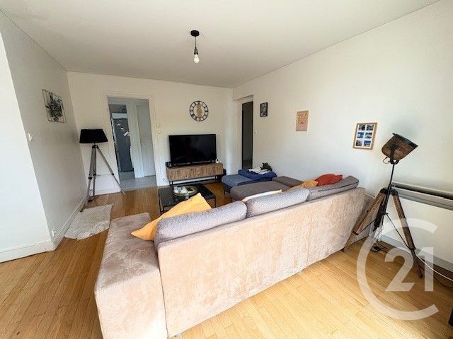 Appartement F4 à vendre - 4 pièces - 74.11 m2 - BOURG EN BRESSE - 01 - RHONE-ALPES - Century 21 Agence Immobilière Du Centre