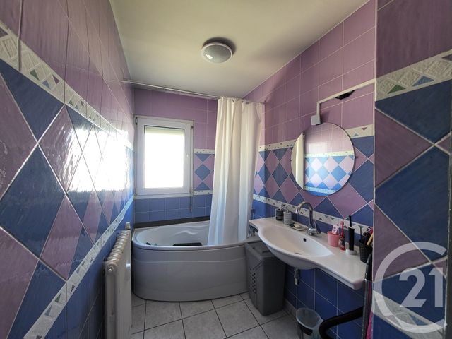 Appartement F4 à vendre - 4 pièces - 86.43 m2 - BOURG EN BRESSE - 01 - RHONE-ALPES - Century 21 Agence Immobilière Du Centre