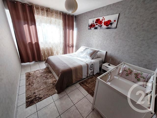 Afficher la photo en grand Appartement F4 à vendre - 4 pièces - 86.43 m2 - BOURG EN BRESSE - 01 - RHONE-ALPES - Century 21 Agence Immobilière Du Centre