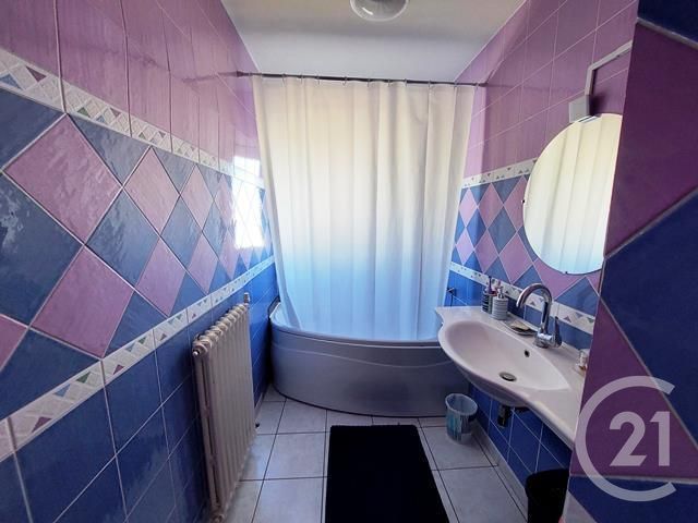 Afficher la photo en grand Appartement F4 à vendre - 4 pièces - 86.43 m2 - BOURG EN BRESSE - 01 - RHONE-ALPES - Century 21 Agence Immobilière Du Centre