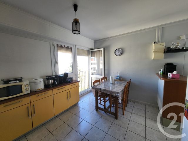 Appartement F4 à vendre - 4 pièces - 86.43 m2 - BOURG EN BRESSE - 01 - RHONE-ALPES - Century 21 Agence Immobilière Du Centre