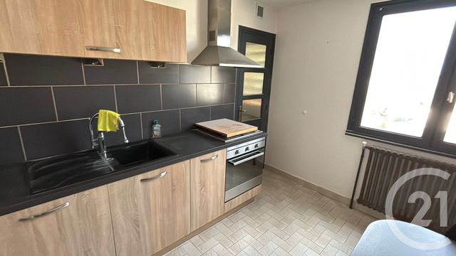 Appartement T4 à louer - 4 pièces - 75.4 m2 - BOURG EN BRESSE - 01 - RHONE-ALPES - Century 21 Agence Immobilière Du Centre