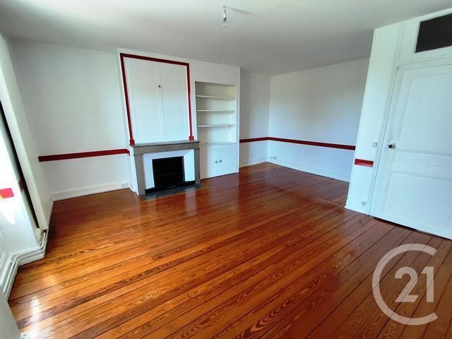 Appartement F4 à vendre - 4 pièces - 112.72 m2 - BOURG EN BRESSE - 01 - RHONE-ALPES - Century 21 Agence Immobilière Du Centre