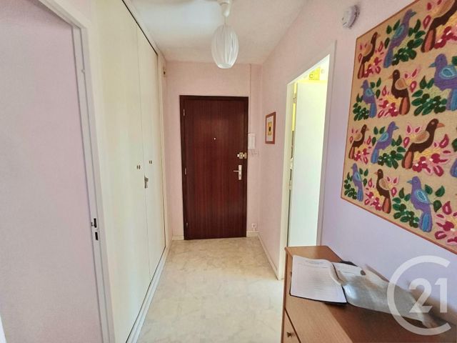 Appartement T3 à vendre - 3 pièces - 64.15 m2 - BOURG EN BRESSE - 01 - RHONE-ALPES - Century 21 Agence Immobilière Du Centre