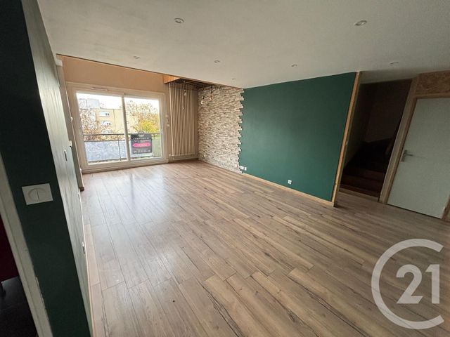 Appartement F4 à louer - 5 pièces - 102.4 m2 - BOURG EN BRESSE - 01 - RHONE-ALPES - Century 21 Agence Immobilière Du Centre