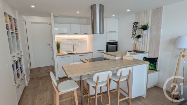 Appartement F3 à vendre - 3 pièces - 54.75 m2 - BOURG EN BRESSE - 01 - RHONE-ALPES - Century 21 Agence Immobilière Du Centre