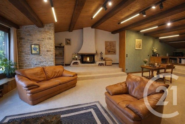 maison à vendre - 6 pièces - 218.0 m2 - ST MARTIN DU MONT - 01 - RHONE-ALPES - Century 21 Agence Immobilière Du Centre