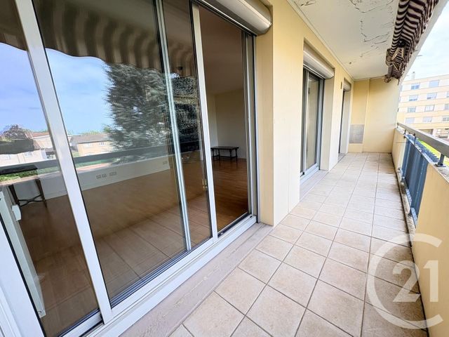 Appartement F2 à vendre - 2 pièces - 61.77 m2 - BOURG EN BRESSE - 01 - RHONE-ALPES - Century 21 Agence Immobilière Du Centre