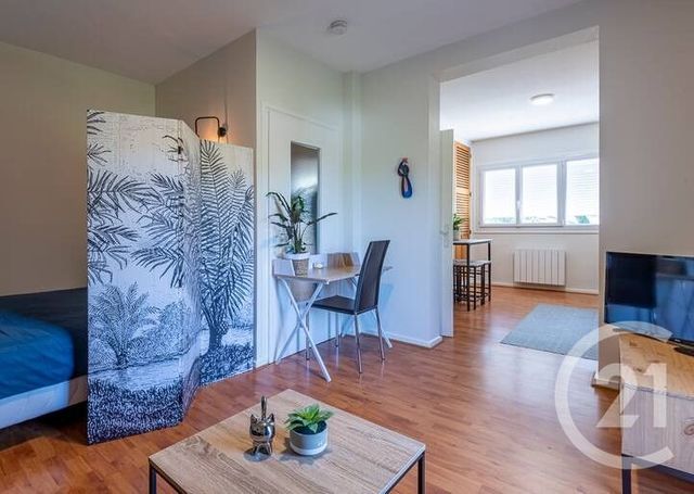 Appartement Studio à louer - 1 pièce - 29.0 m2 - CEYZERIAT - 01 - RHONE-ALPES - Century 21 Agence Immobilière Du Centre