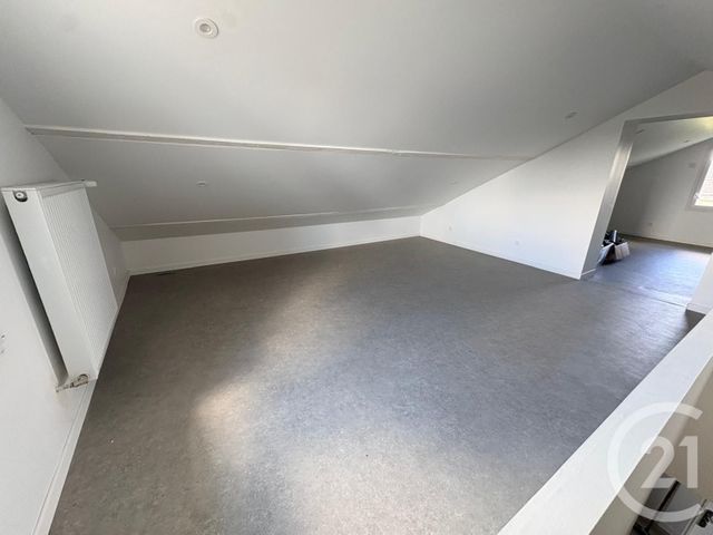 maison à louer - 5 pièces - 180.0 m2 - ST DENIS LES BOURG - 01 - RHONE-ALPES - Century 21 Agence Immobilière Du Centre