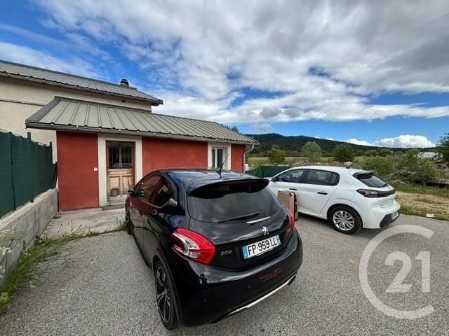 Appartement T3 à louer - 3 pièces - 83.38 m2 - BRENOD - 01 - RHONE-ALPES - Century 21 Agence Immobilière Du Centre