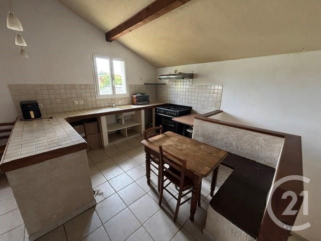 Appartement T3 à louer - 3 pièces - 83.38 m2 - BRENOD - 01 - RHONE-ALPES - Century 21 Agence Immobilière Du Centre