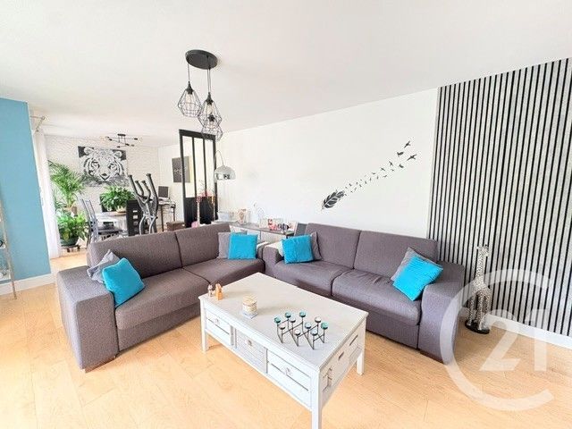 Appartement T4 à vendre - 4 pièces - 87.8 m2 - BOURG EN BRESSE - 01 - RHONE-ALPES - Century 21 Agence Immobilière Du Centre
