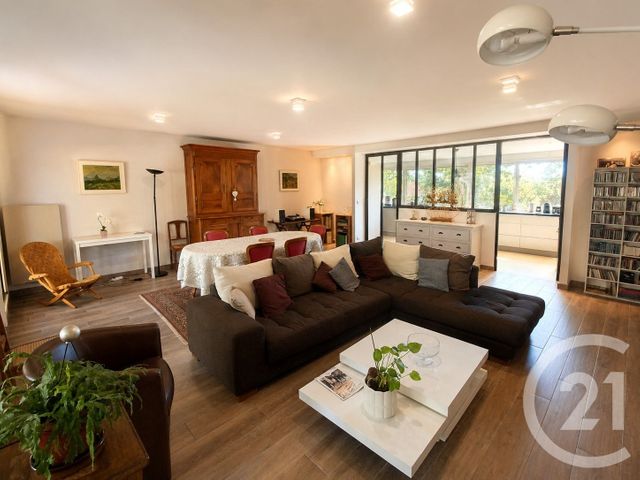 Appartement T4 à vendre - 5 pièces - 155.34 m2 - BOURG EN BRESSE - 01 - RHONE-ALPES - Century 21 Agence Immobilière Du Centre