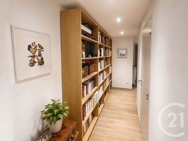 Appartement T4 à vendre - 5 pièces - 155.34 m2 - BOURG EN BRESSE - 01 - RHONE-ALPES - Century 21 Agence Immobilière Du Centre