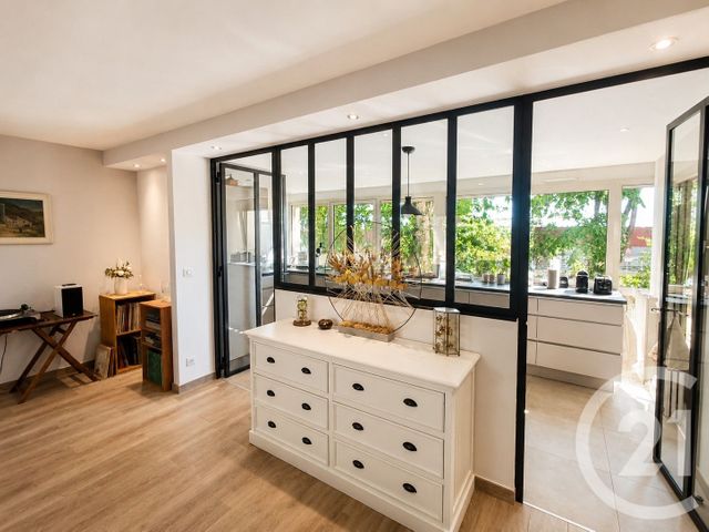 Appartement T4 à vendre - 5 pièces - 155.34 m2 - BOURG EN BRESSE - 01 - RHONE-ALPES - Century 21 Agence Immobilière Du Centre