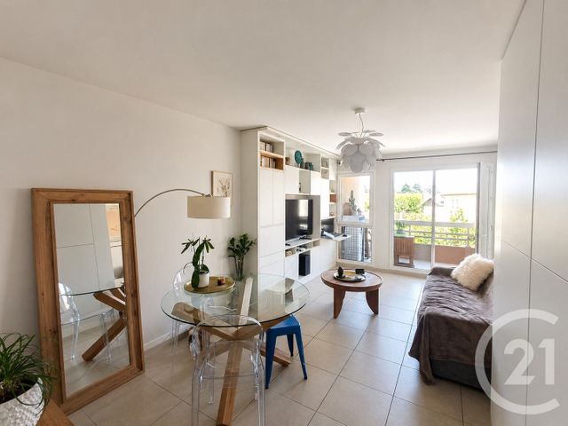 Appartement T3 à vendre - 3 pièces - 64.79 m2 - BOURG EN BRESSE - 01 - RHONE-ALPES - Century 21 Agence Immobilière Du Centre