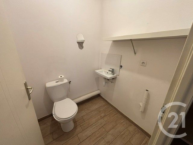 Appartement T2 à louer - 2 pièces - 42.44 m2 - BOURG EN BRESSE - 01 - RHONE-ALPES - Century 21 Agence Immobilière Du Centre