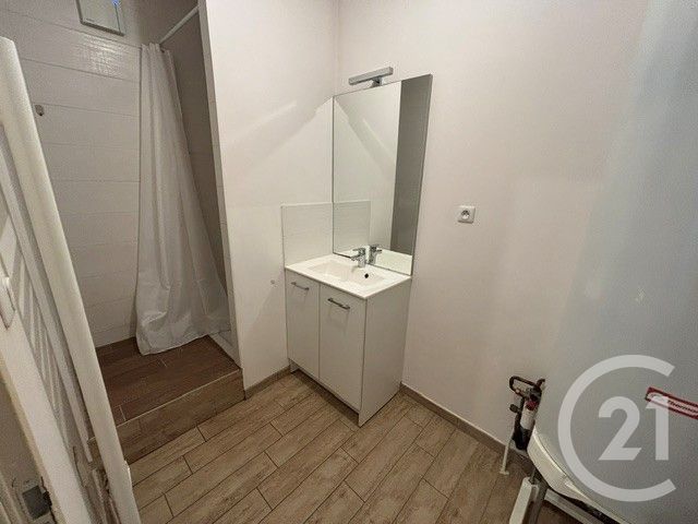 Appartement T2 à louer - 2 pièces - 42.44 m2 - BOURG EN BRESSE - 01 - RHONE-ALPES - Century 21 Agence Immobilière Du Centre