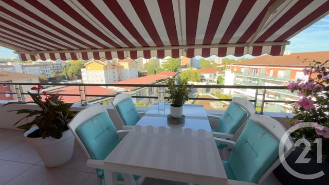Appartement F3 à vendre - 3 pièces - 75.0 m2 - BOURG EN BRESSE - 01 - RHONE-ALPES - Century 21 Agence Immobilière Du Centre