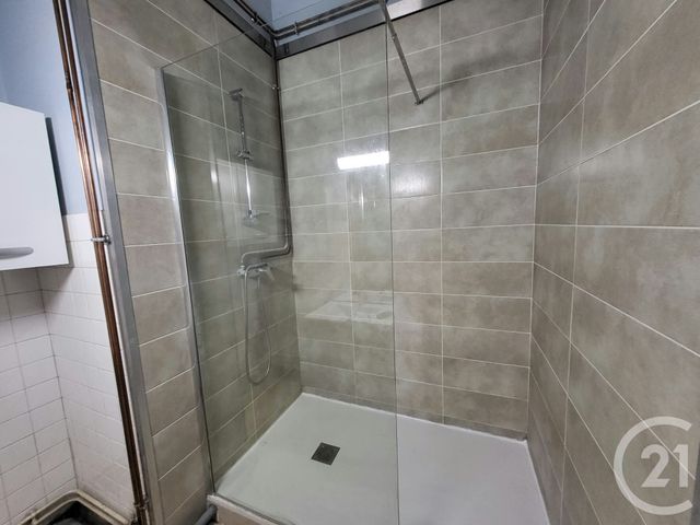 Appartement F3 à vendre - 3 pièces - 67.0 m2 - BOURG EN BRESSE - 01 - RHONE-ALPES - Century 21 Agence Immobilière Du Centre