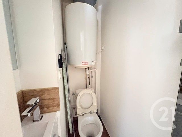 Appartement Studio à vendre - 1 pièce - 11.0 m2 - BOURG EN BRESSE - 01 - RHONE-ALPES - Century 21 Agence Immobilière Du Centre