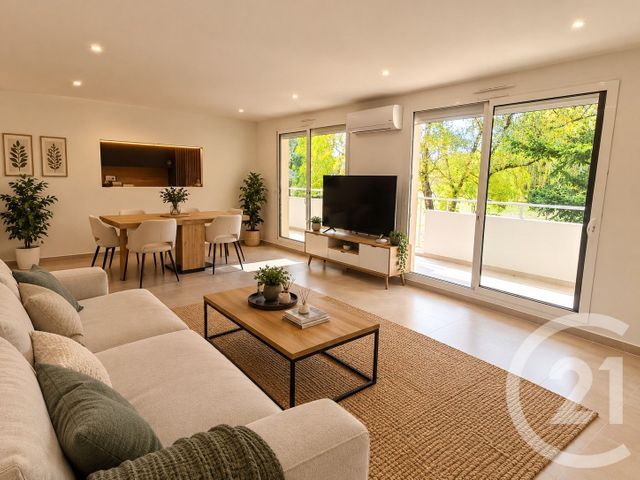 Appartement T3 à vendre ST DENIS LES BOURG